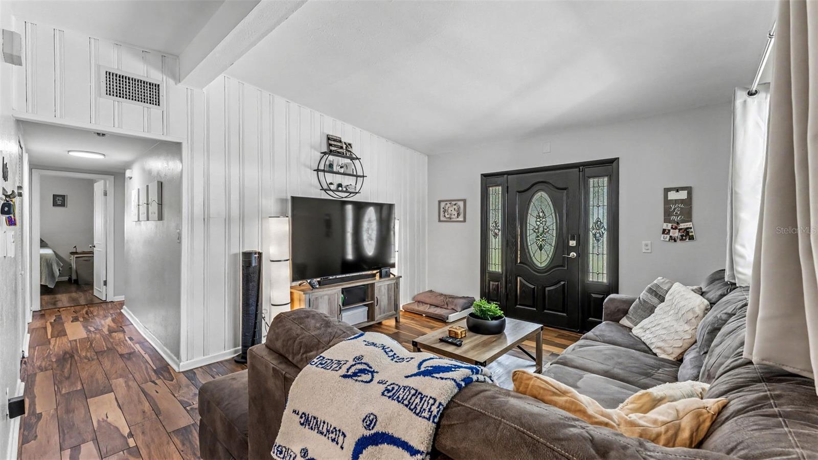 680 SUNSET DRIVE