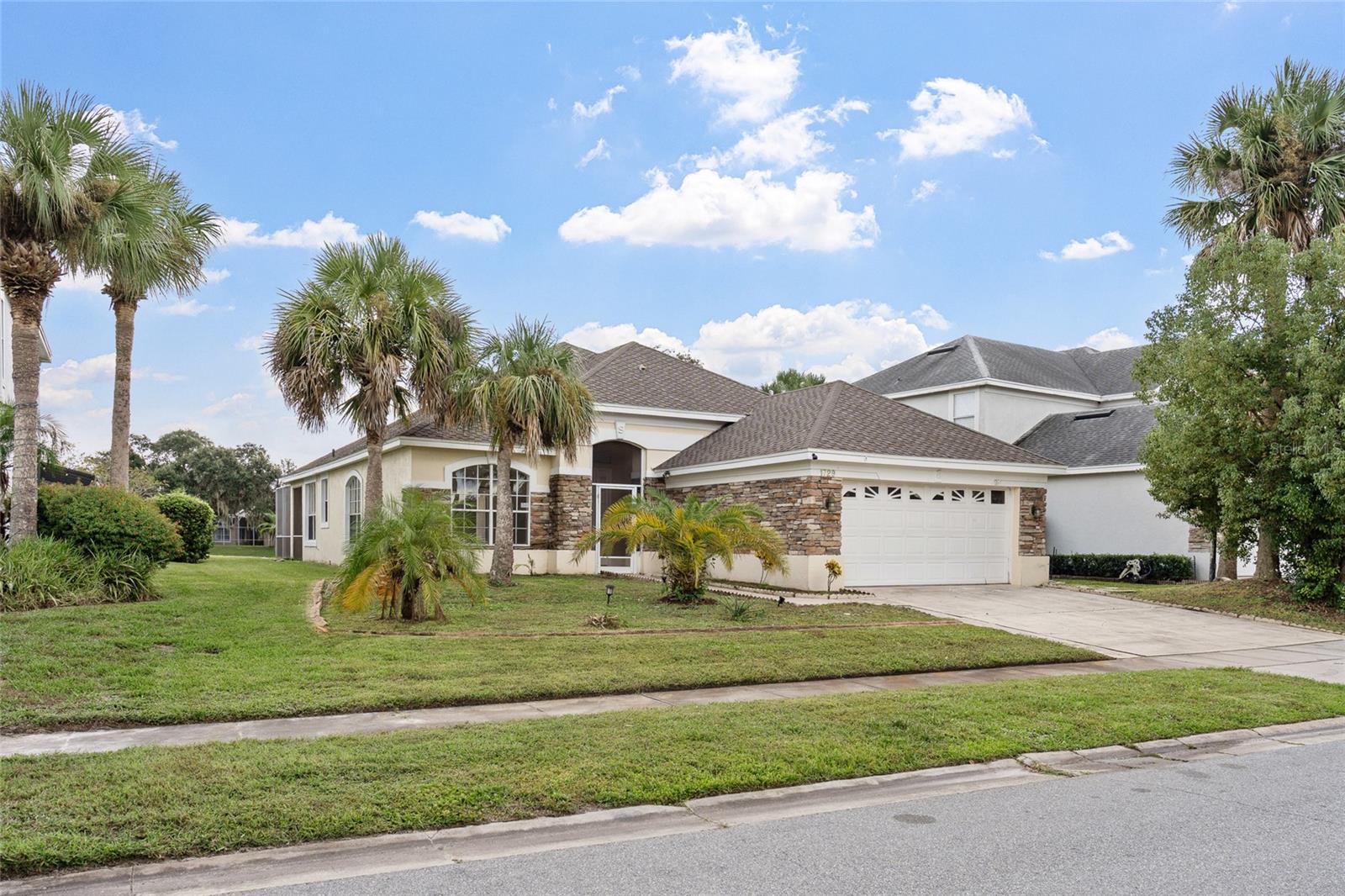1729 GOLFVIEW DRIVE