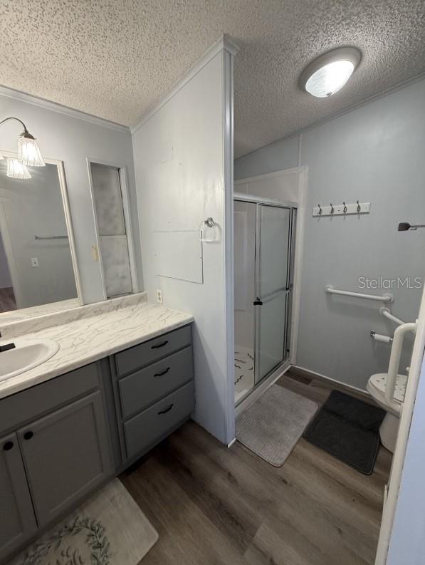 FOXWOOD LAKE ESTATES - Residential Lease