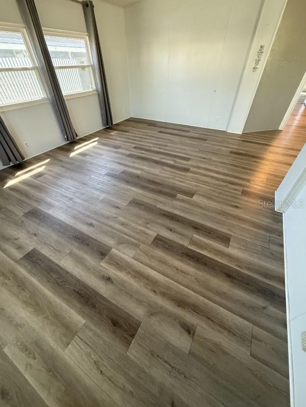 FOXWOOD LAKE ESTATES - Residential Lease