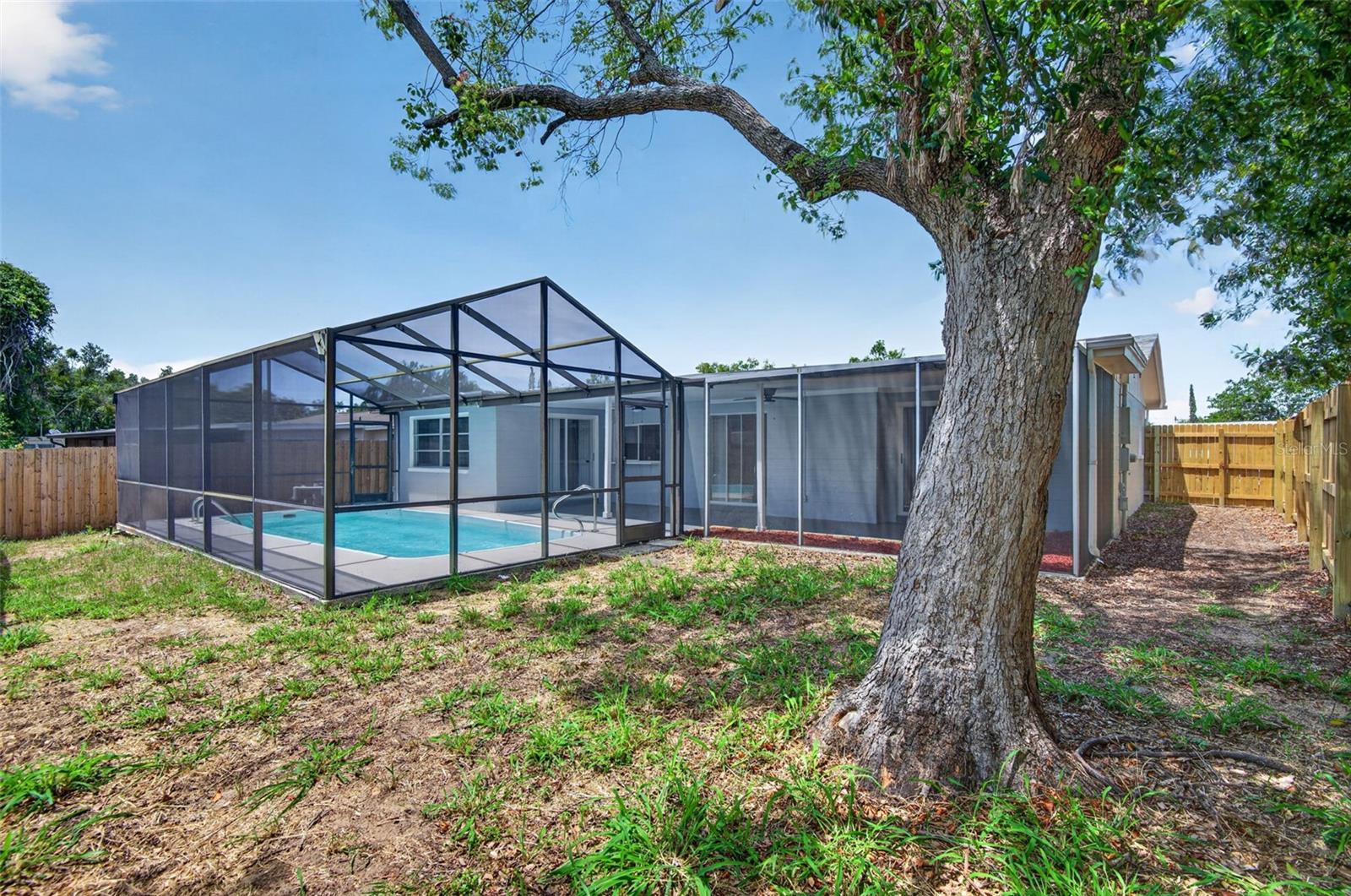 BEACON SQUARE - Residential