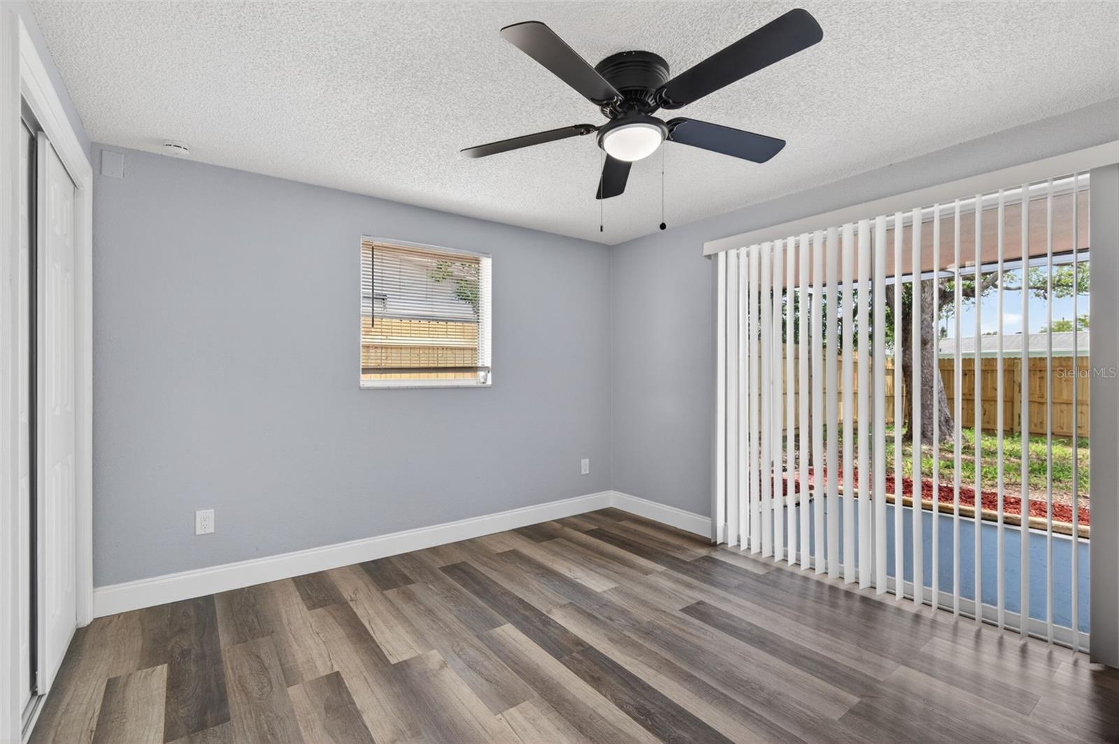 BEACON SQUARE - Residential