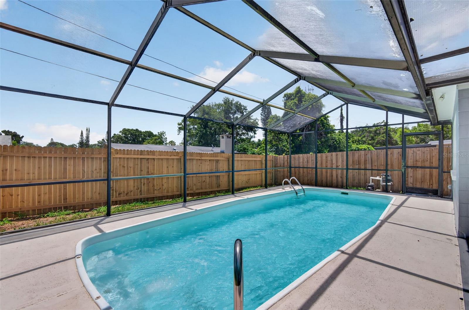 BEACON SQUARE - Residential