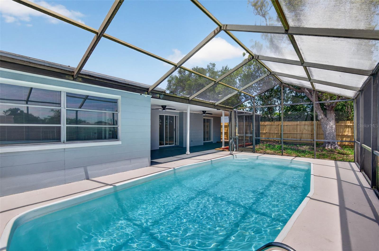 BEACON SQUARE - Residential