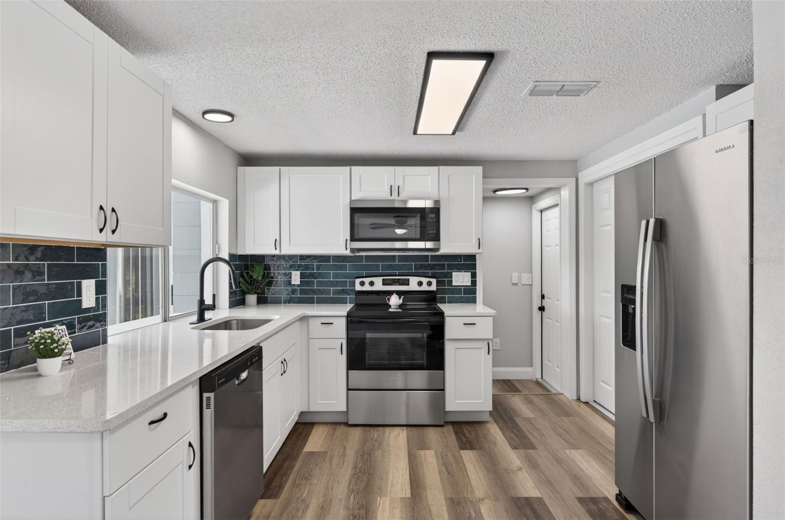 BEACON SQUARE - Residential
