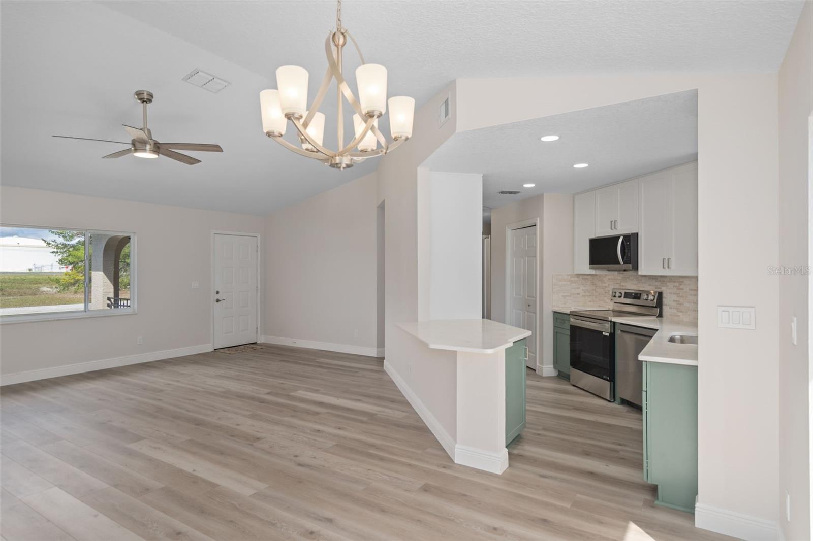 SPRING HILL - Residential