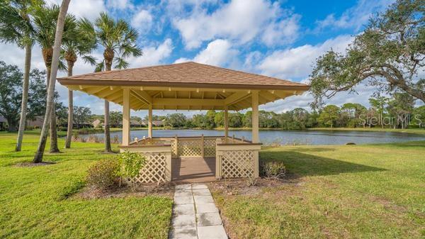 WOODLAKE VILLAS AT PALM-AIRE II&IV - Residential Lease