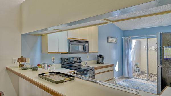 WOODLAKE VILLAS AT PALM-AIRE II&IV - Residential Lease