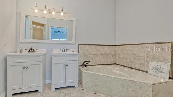WOODLAKE VILLAS AT PALM-AIRE II&IV - Residential Lease