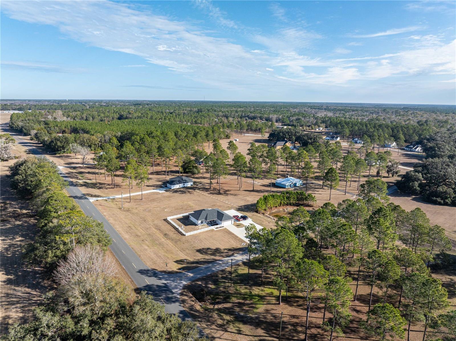 WHISPERING OAKS - Residential