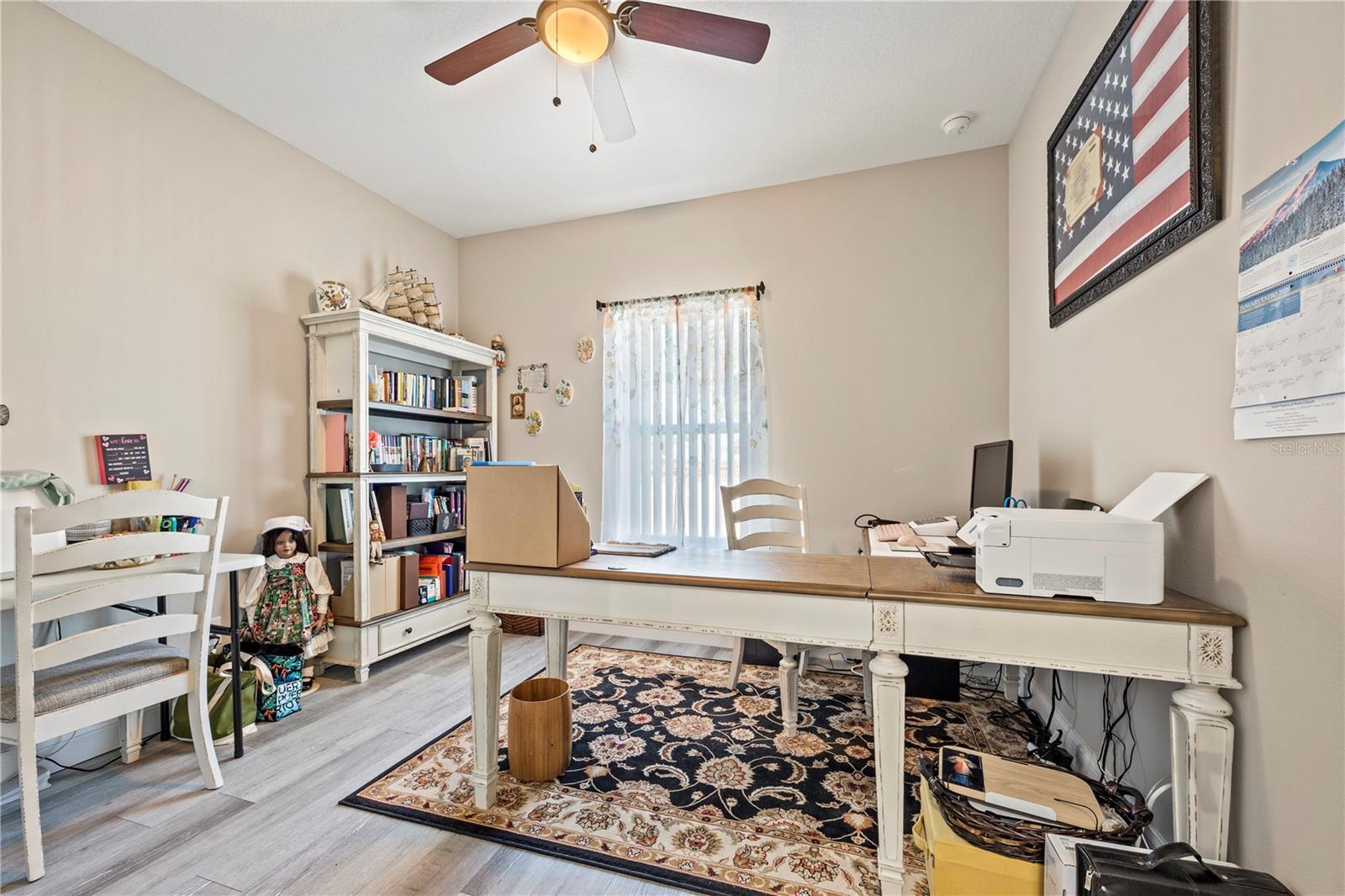 WHISPERING OAKS - Residential