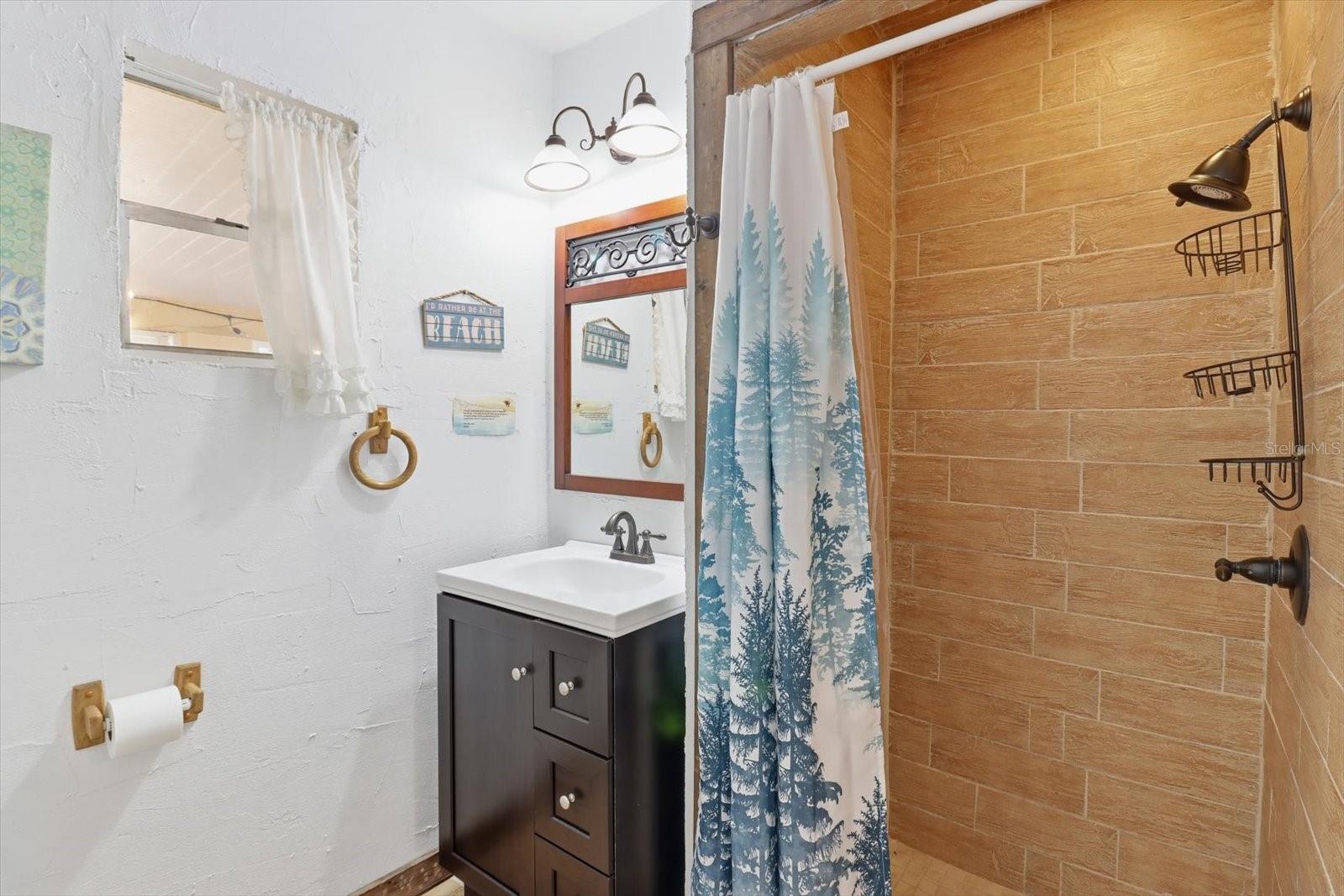 BLUE SPGS PARK HADLEYS HIDEAWAY HOMOSASSA - Residential