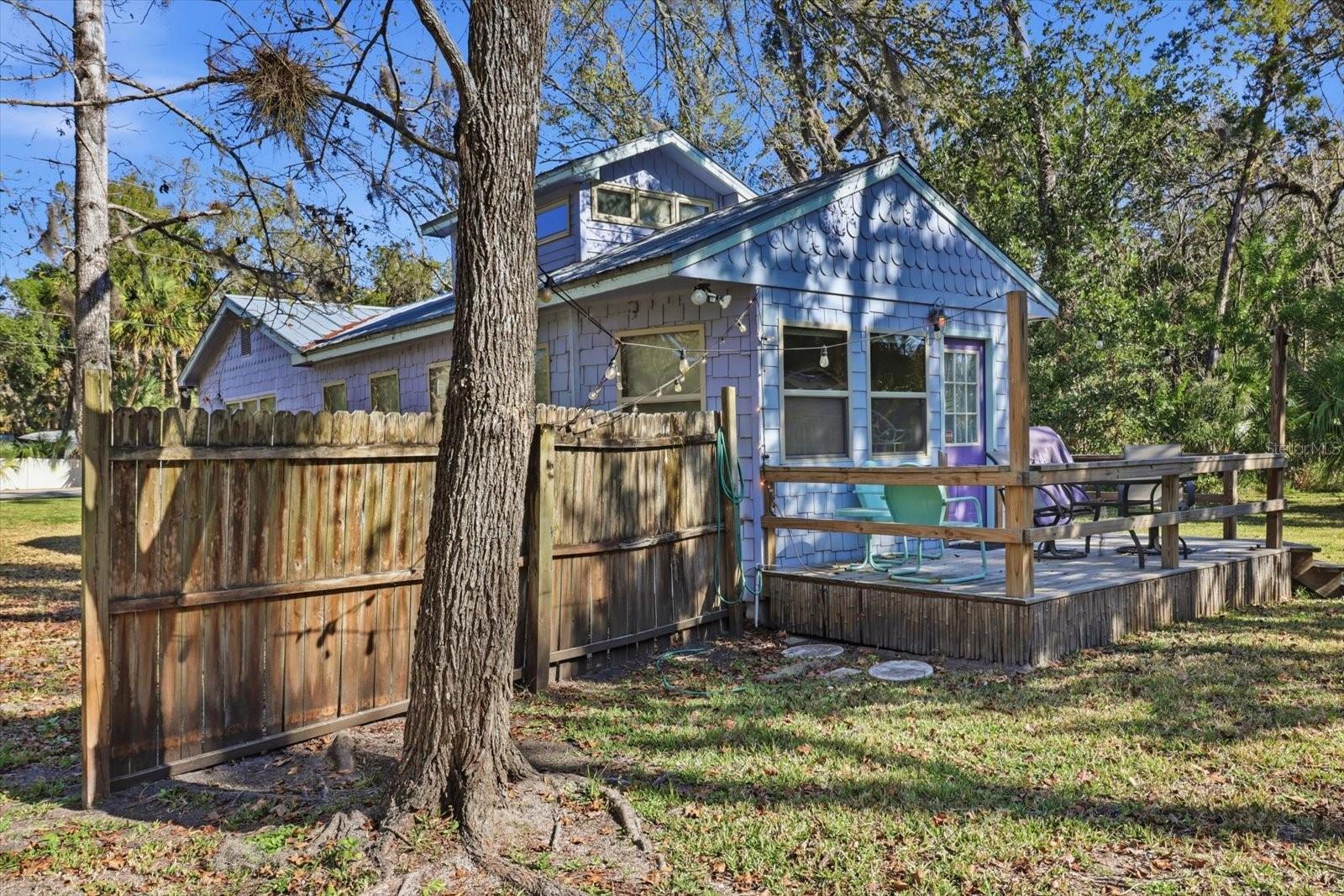 BLUE SPGS PARK HADLEYS HIDEAWAY HOMOSASSA - Residential