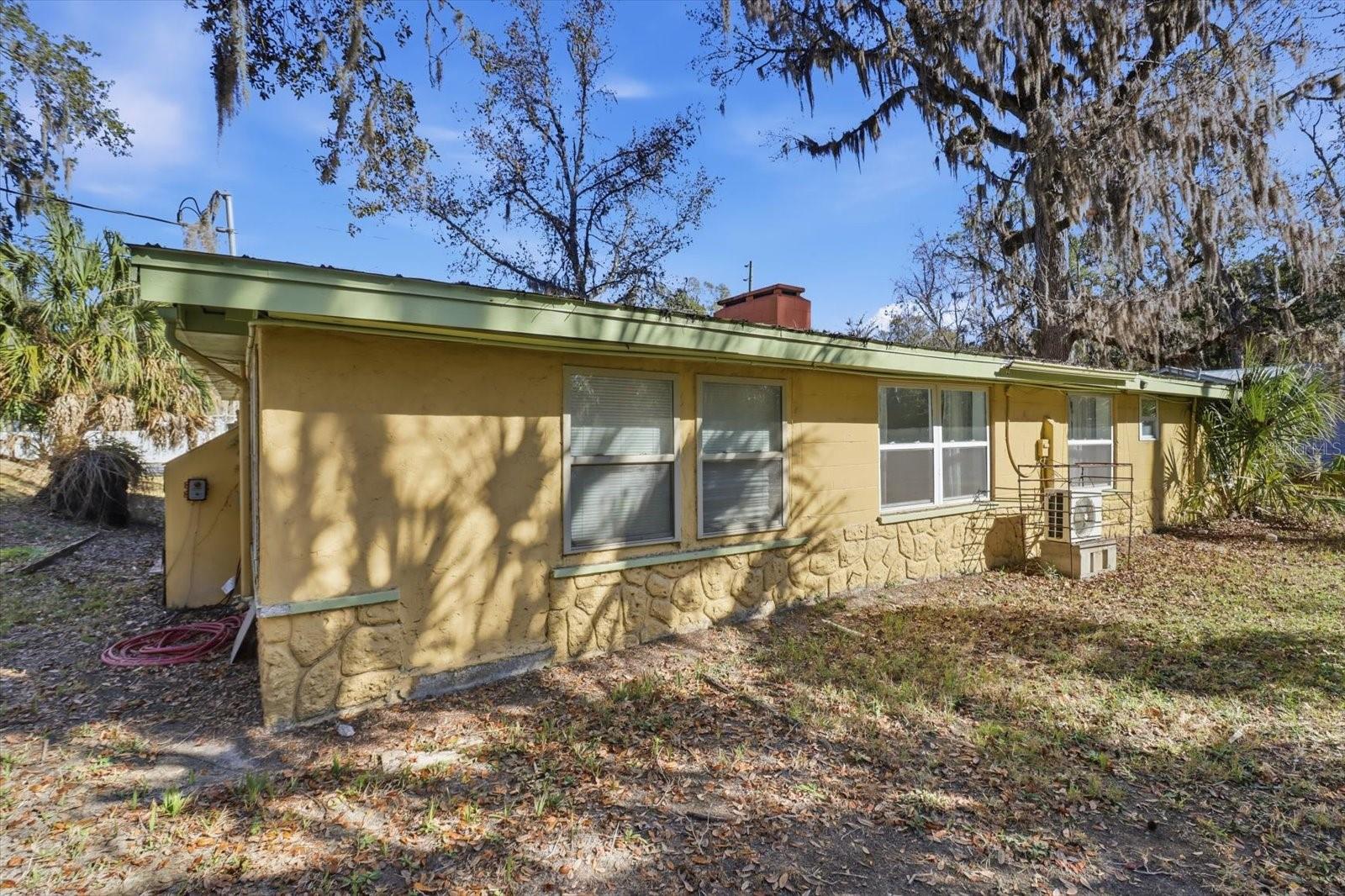 BLUE SPGS PARK HADLEYS HIDEAWAY HOMOSASSA - Residential