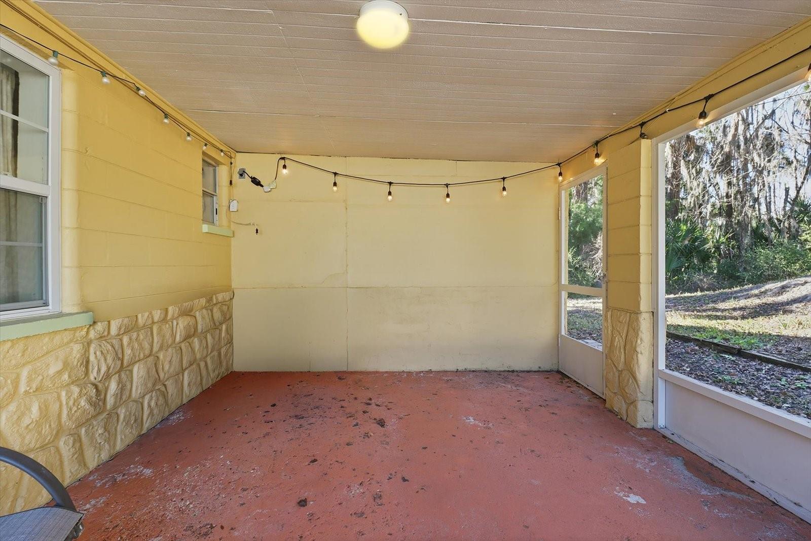 BLUE SPGS PARK HADLEYS HIDEAWAY HOMOSASSA - Residential