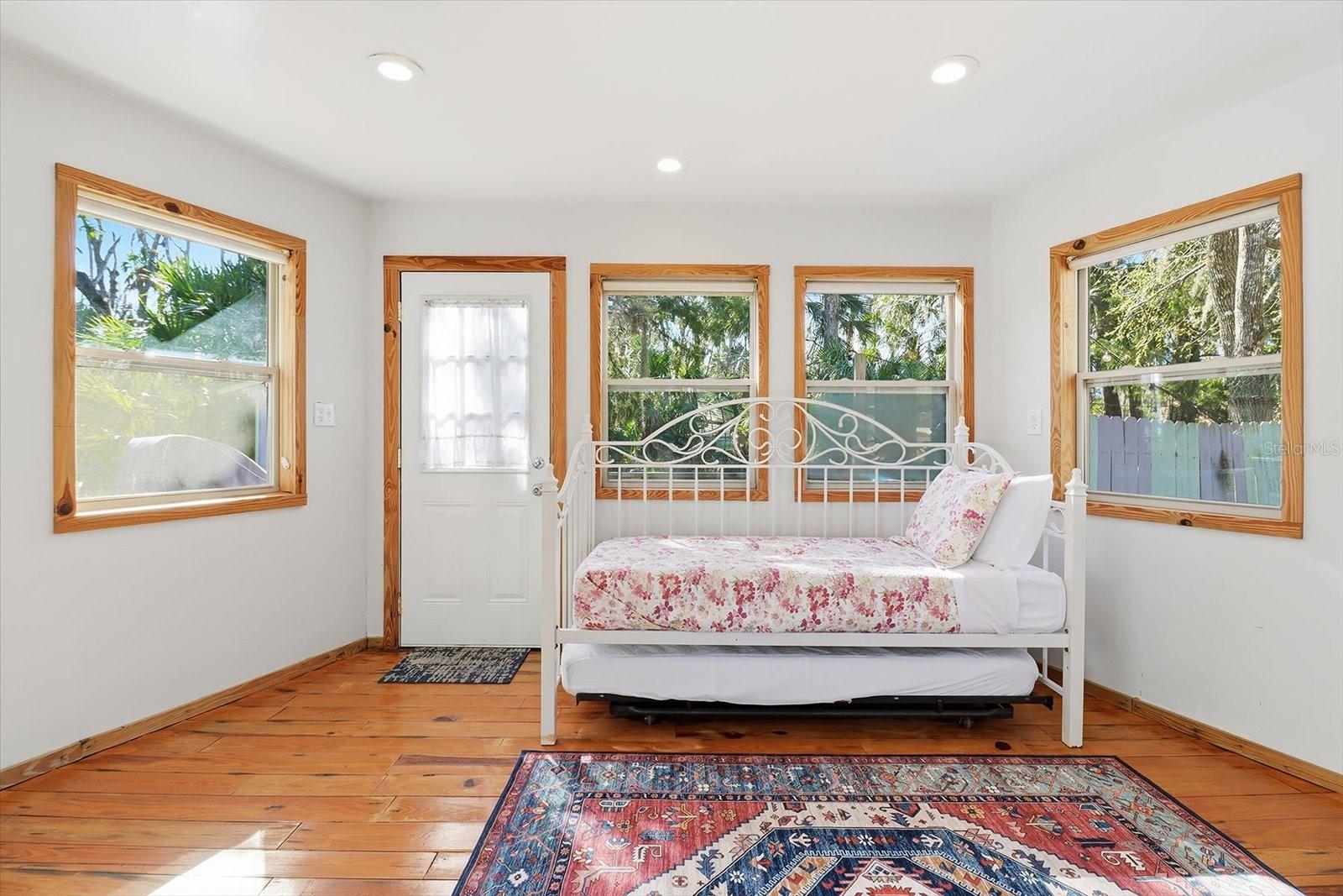 BLUE SPGS PARK HADLEYS HIDEAWAY HOMOSASSA - Residential