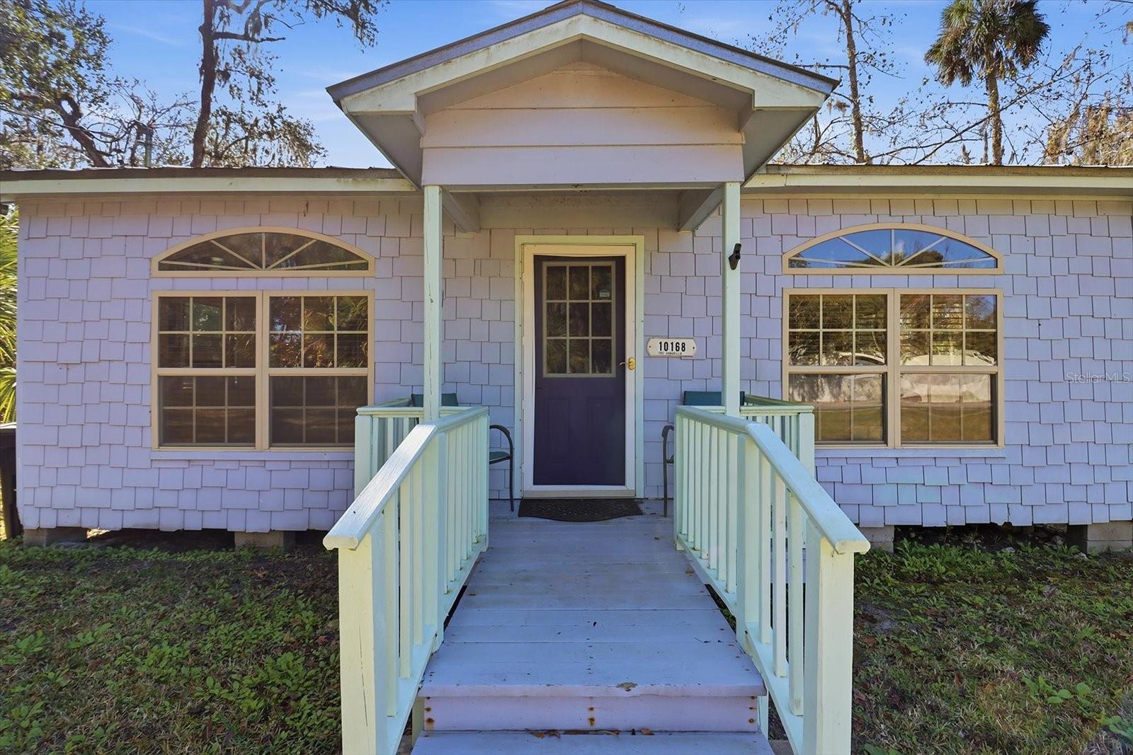 BLUE SPGS PARK HADLEYS HIDEAWAY HOMOSASSA - Residential