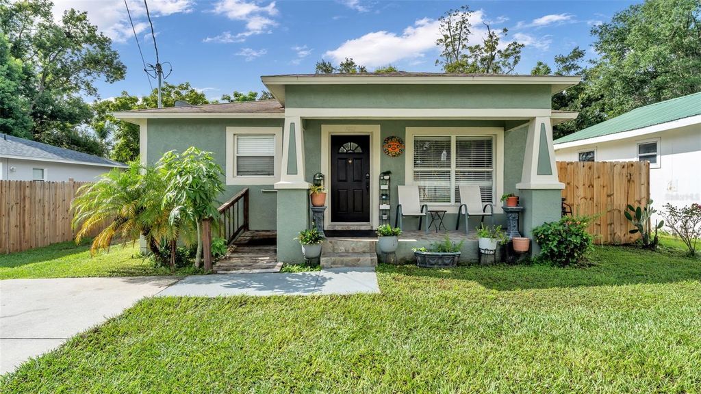 Photo of 1012 W 10th Street, Lakeland, FL 33805 (MLS # L4955879)
