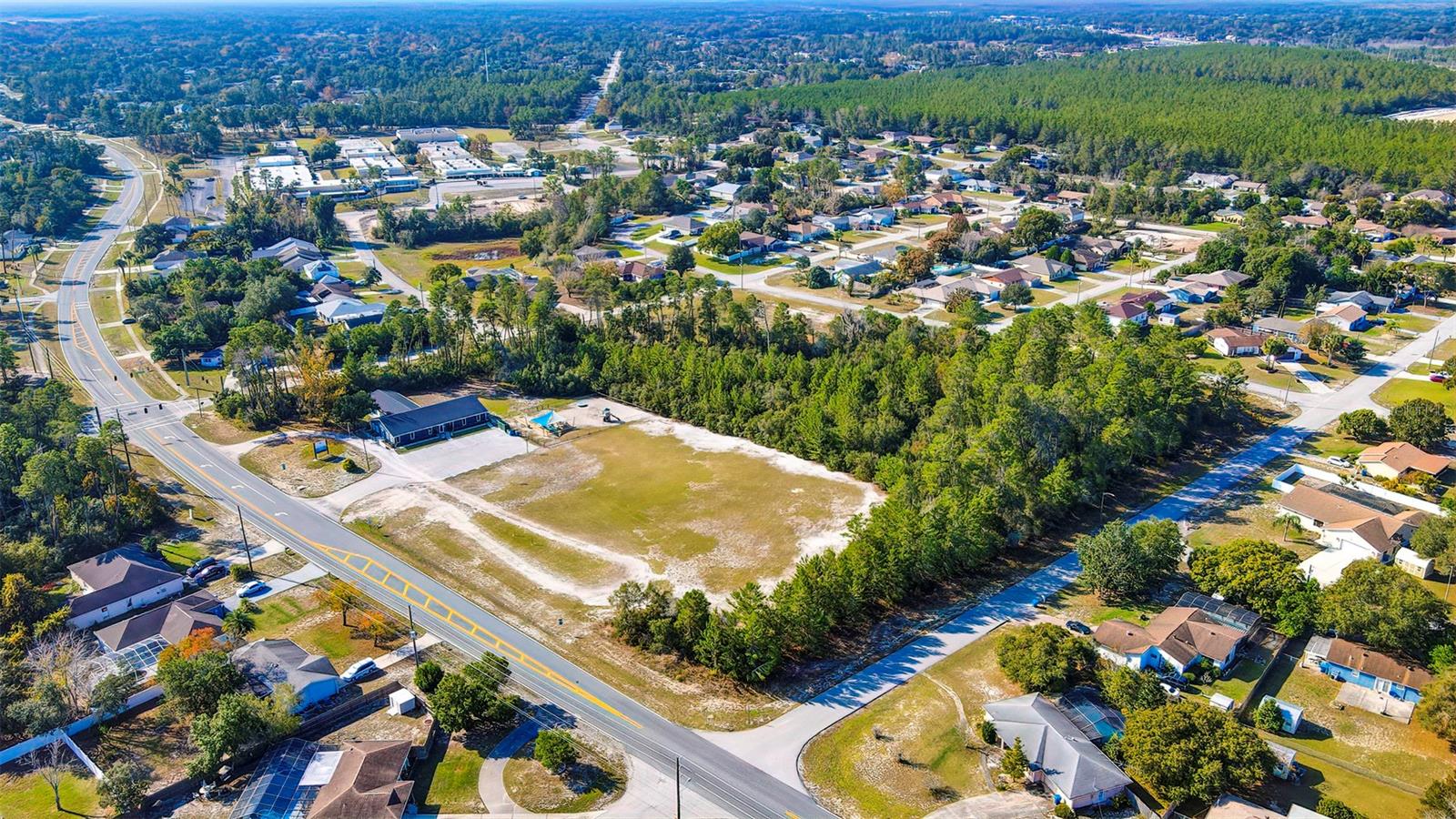 SPRING HILL - Commercial Sale