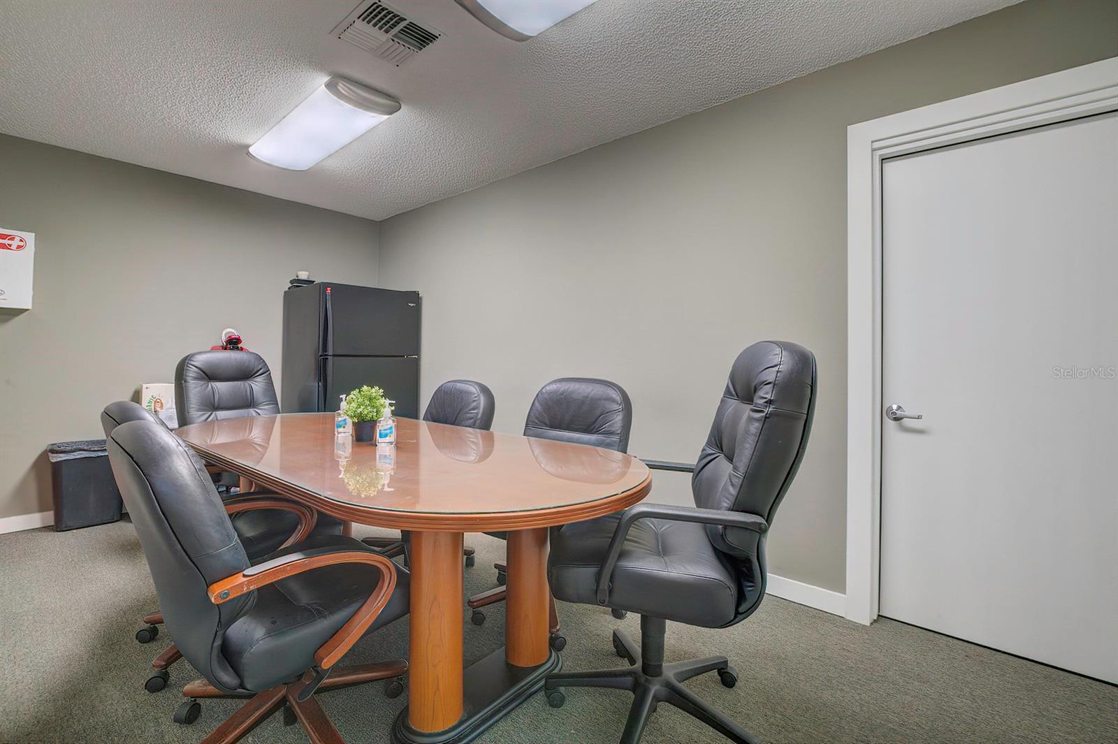 SPRING HILL - Commercial Sale