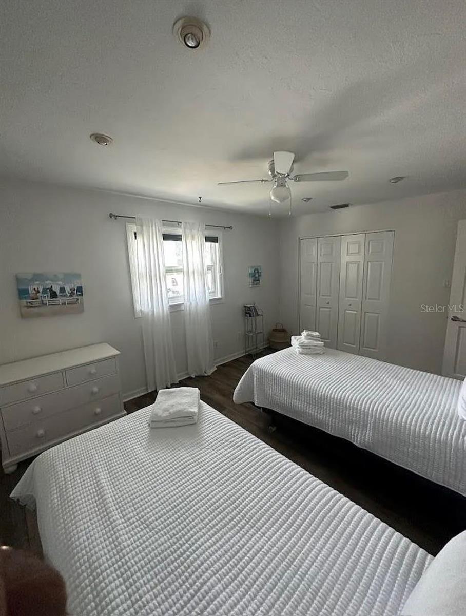 NORWOOD PARK - Residential