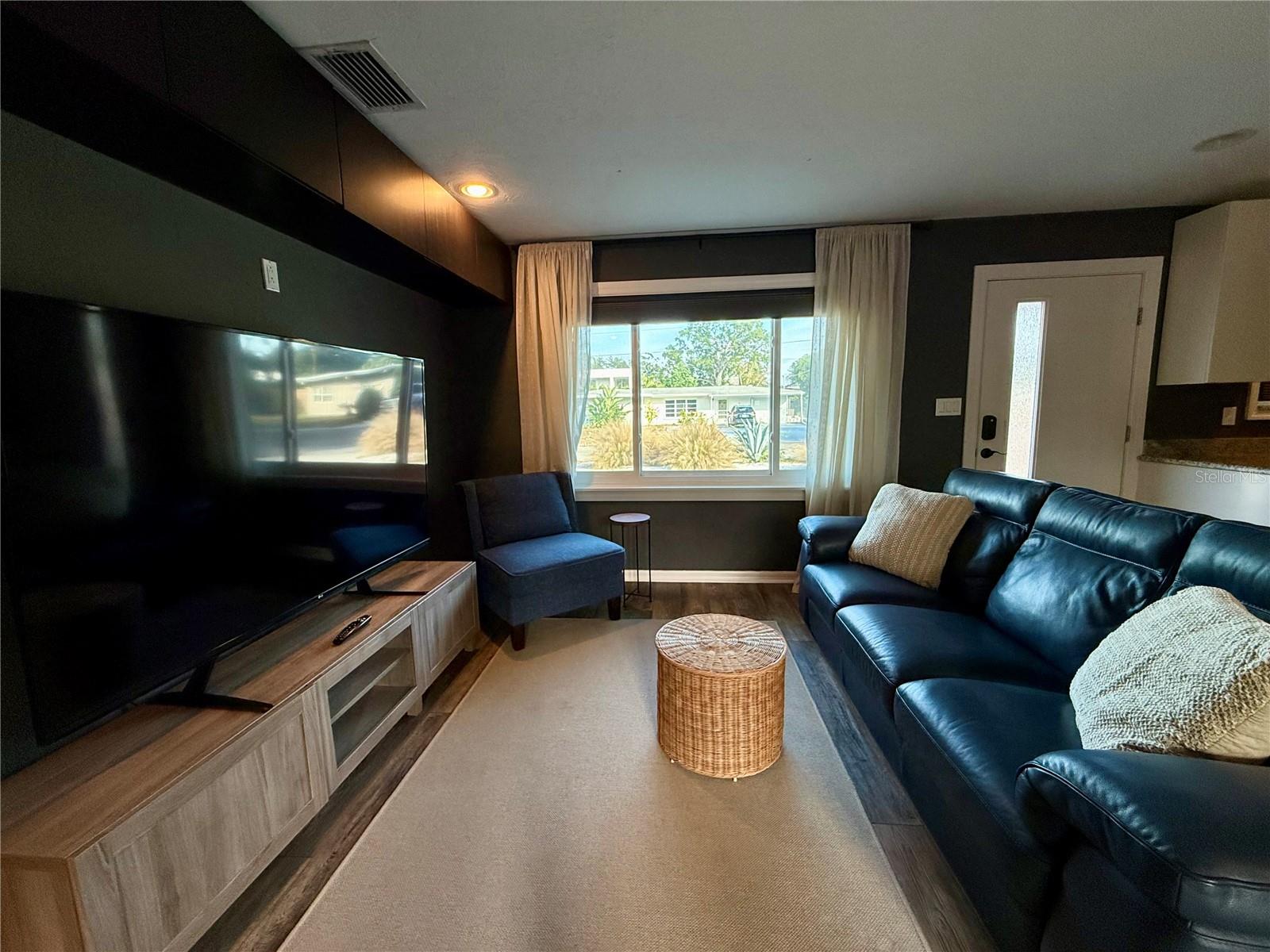 NORWOOD PARK - Residential