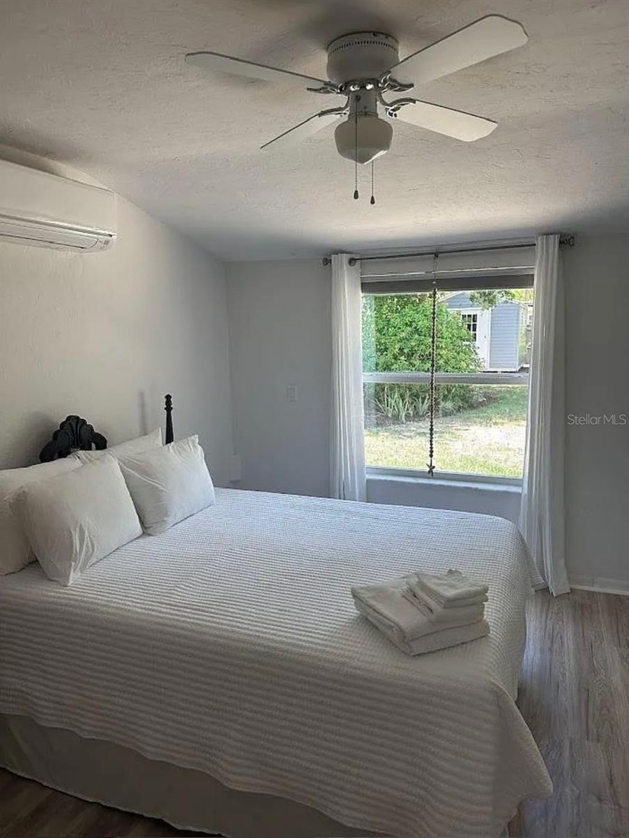 NORWOOD PARK - Residential