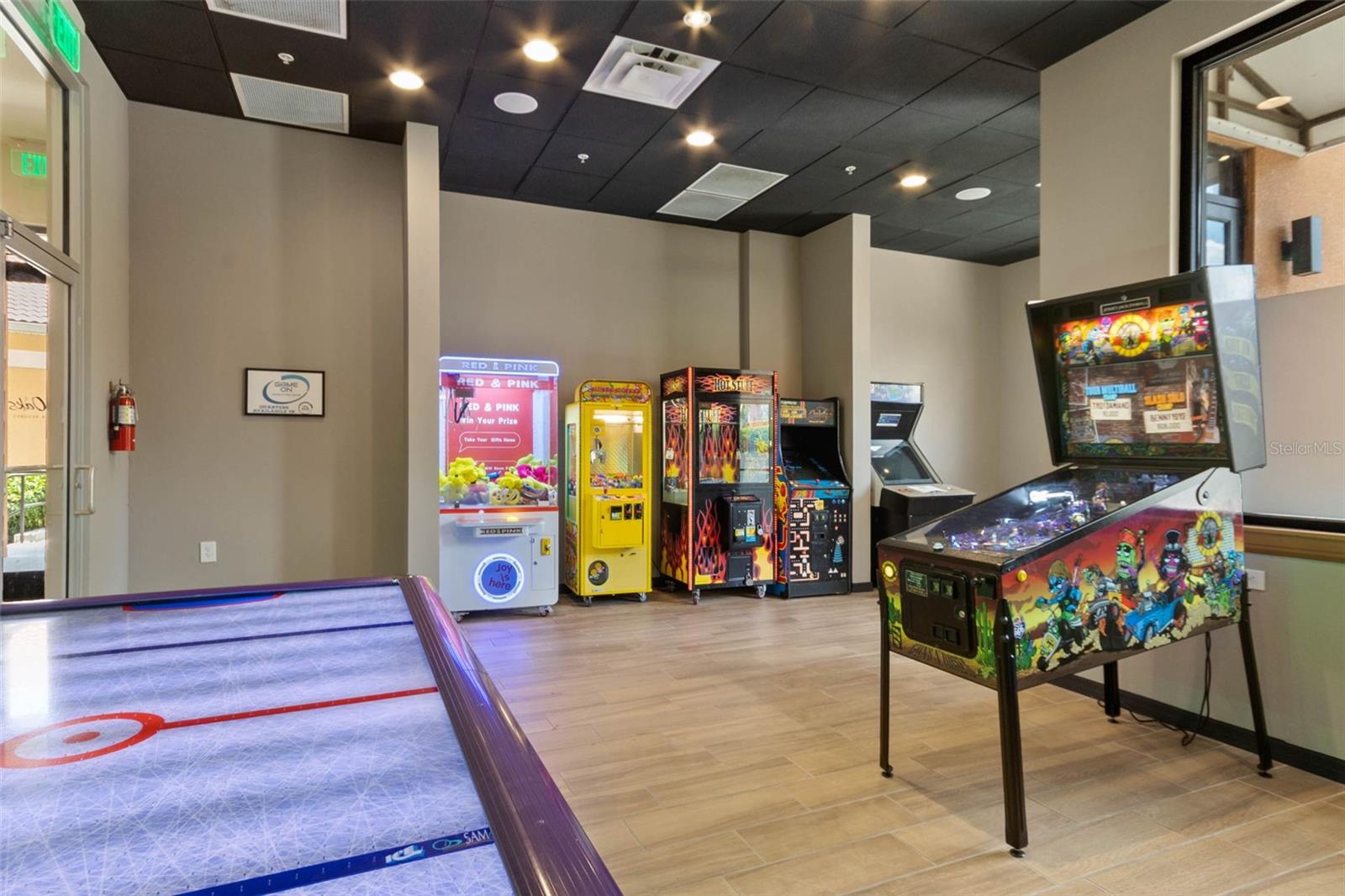 REGAL OAKS AT OLD TOWN - Residential