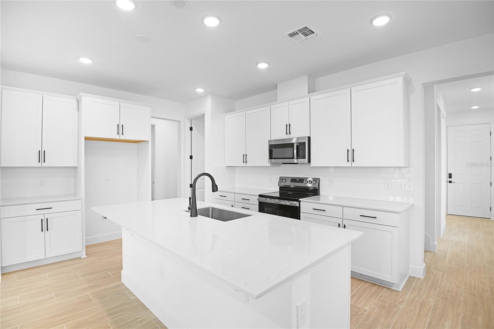 Casas a venda 3 - Jen Dantas 1663 CROOKED CREEK STREET