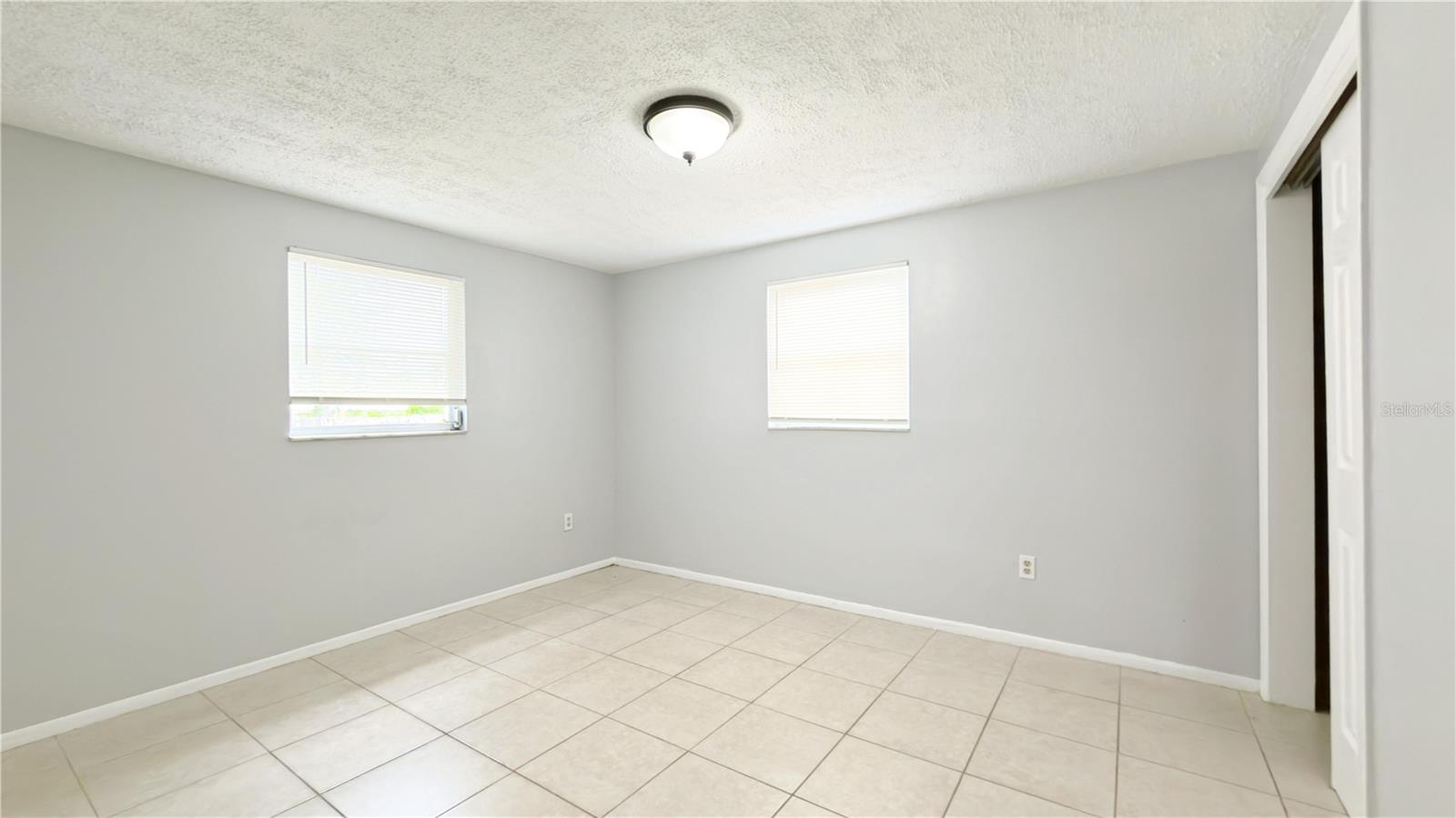 BEACON SQUARE - Residential