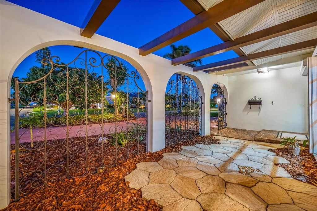 Photo of 4372 46th Avenue S, St Petersburg, FL 33711 (MLS # TB8470498)