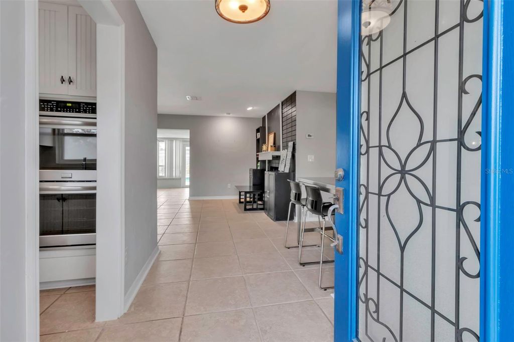 Photo of 6422 Beechwood Avenue, Sarasota, FL 34231 (MLS # A4649880)