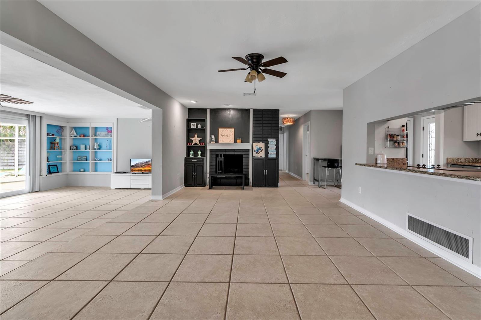 PINE SHORES ESTATES - Residential