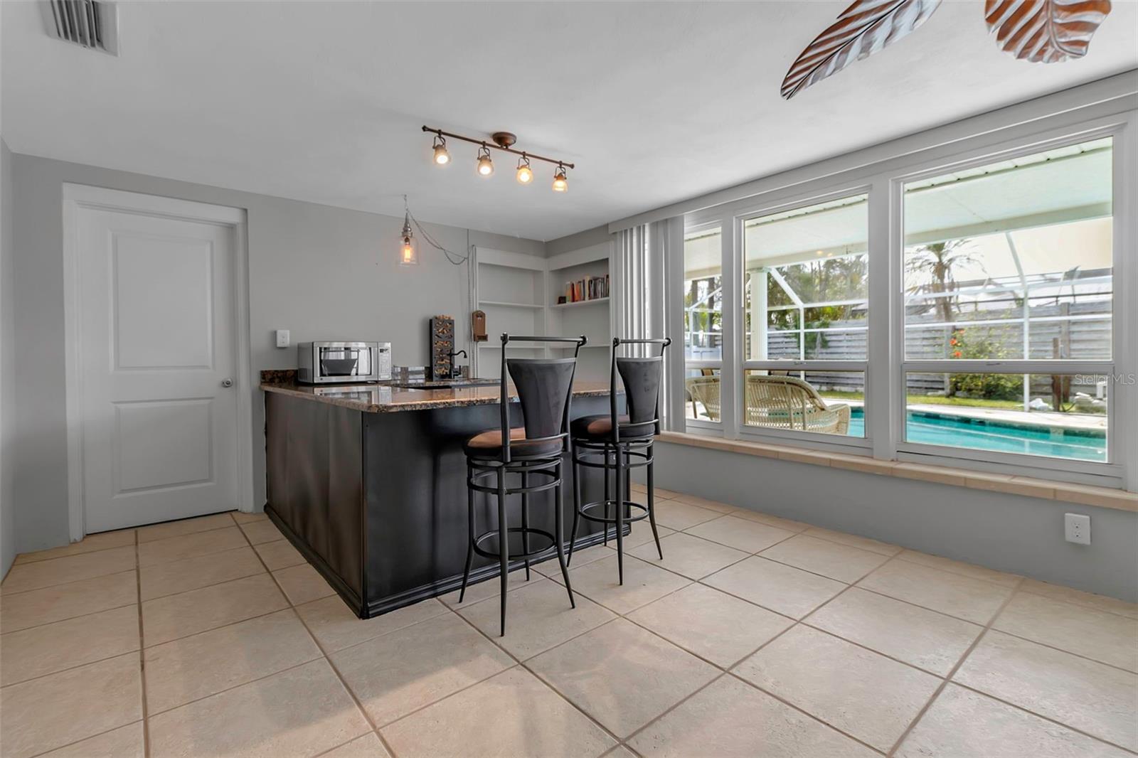 PINE SHORES ESTATES - Residential