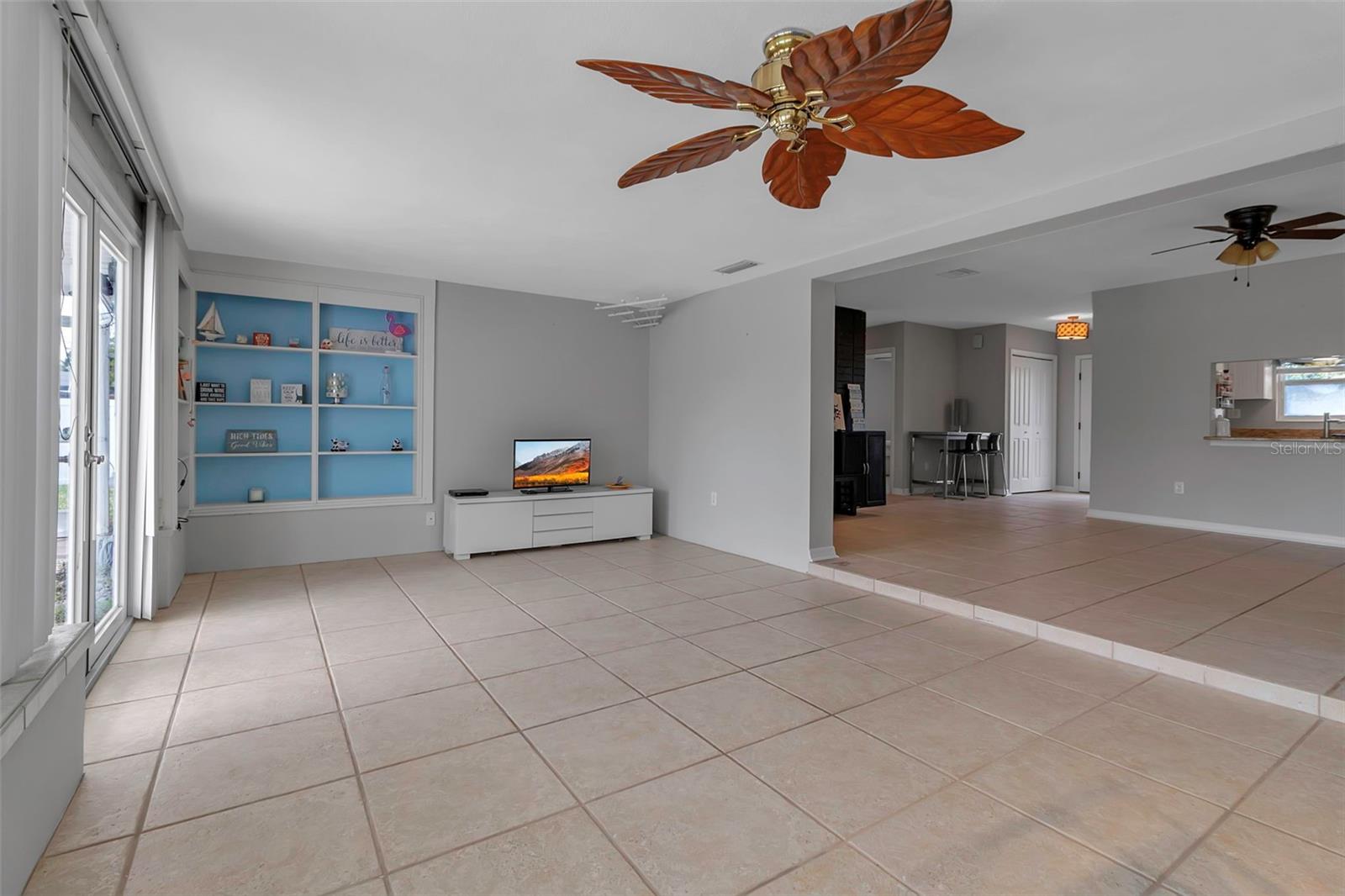PINE SHORES ESTATES - Residential