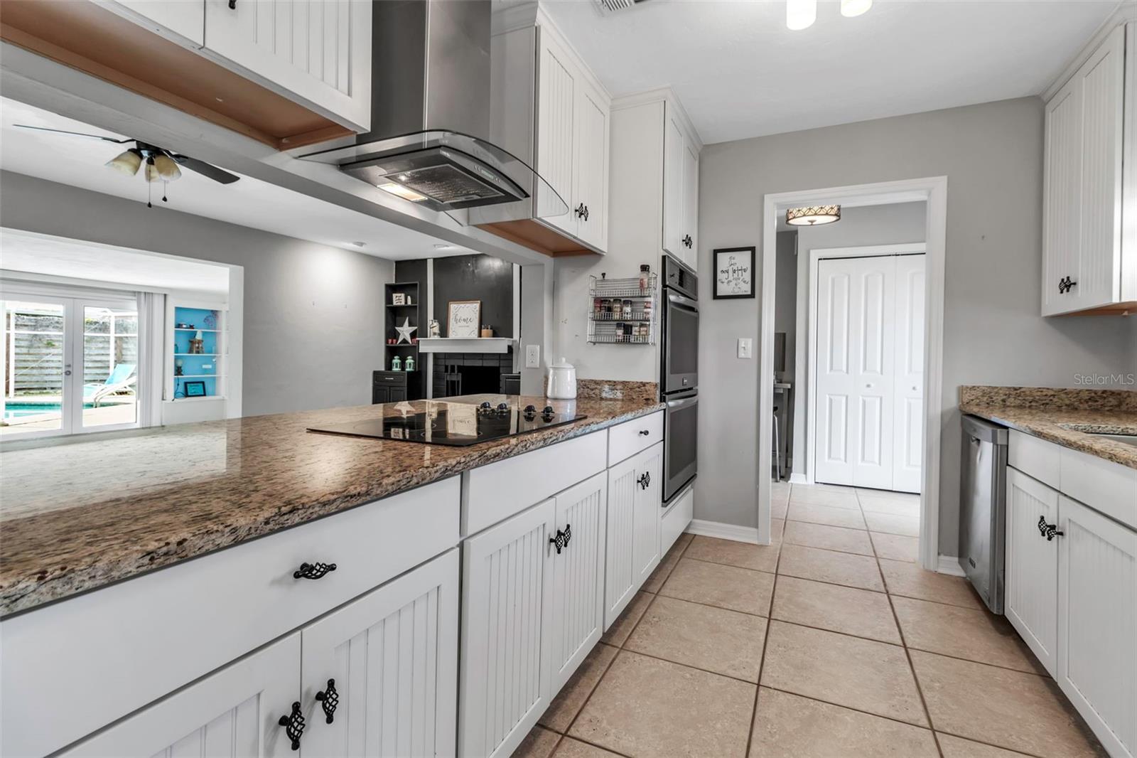PINE SHORES ESTATES - Residential