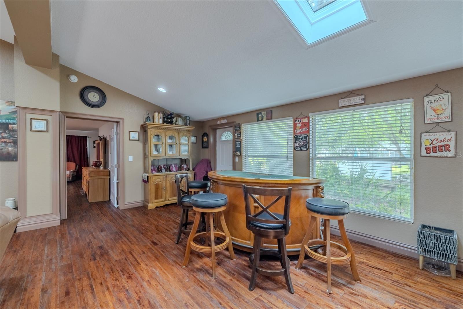 TRACERS LAKE KEEN ESTATES UNI - Residential