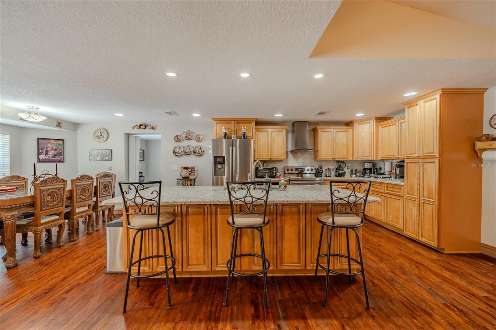 TRACERS LAKE KEEN ESTATES UNI - Residential