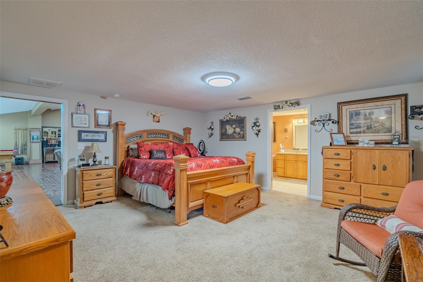 TRACERS LAKE KEEN ESTATES UNI - Residential