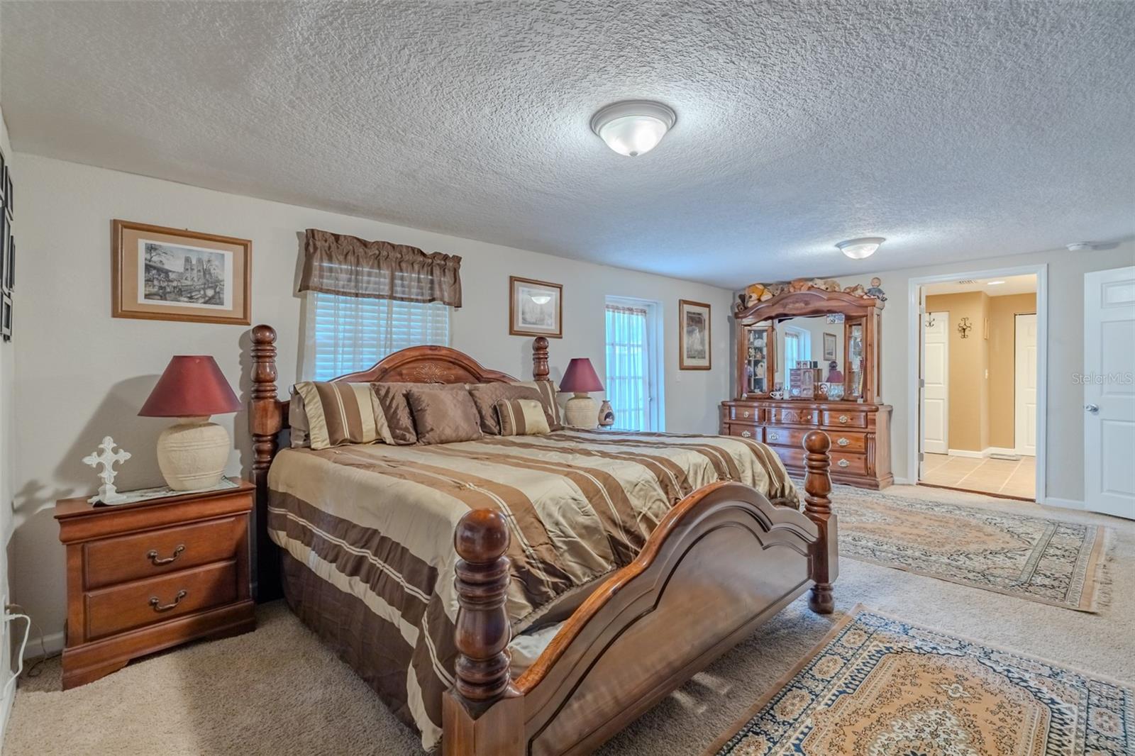 TRACERS LAKE KEEN ESTATES UNI - Residential