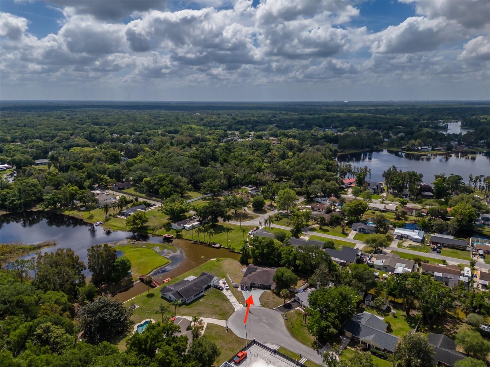 TRACERS LAKE KEEN ESTATES UNI - Residential