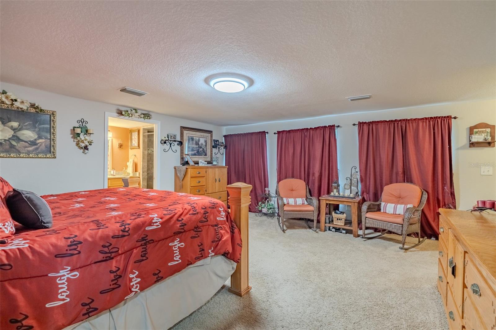 TRACERS LAKE KEEN ESTATES UNI - Residential