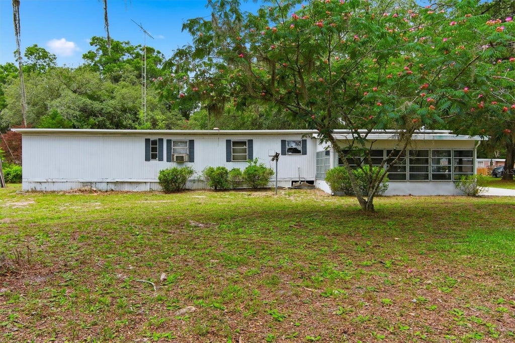 Photo of 5150 NE 152nd Avenue, Williston, FL 32696 (MLS # GC540989)