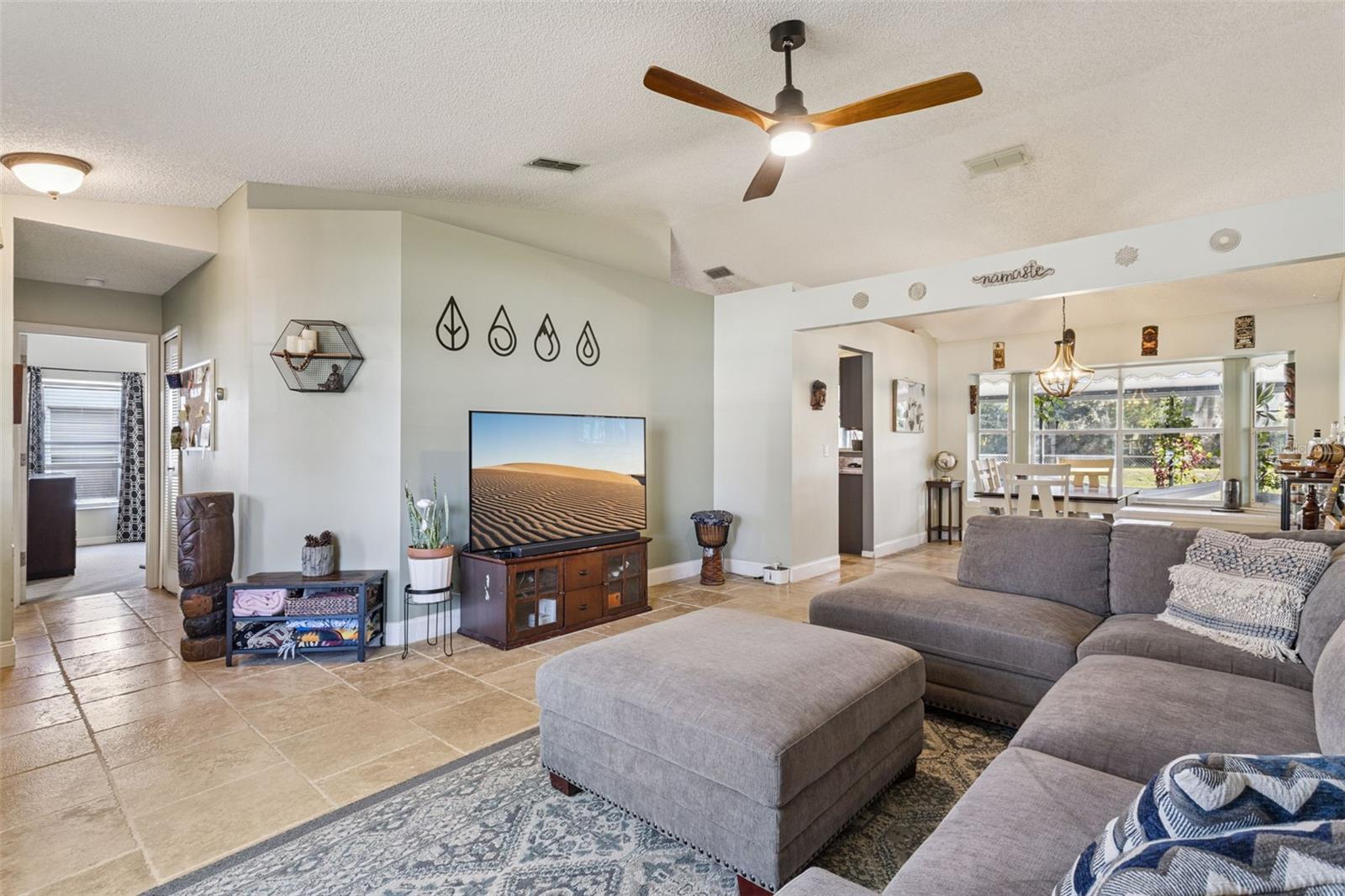 1913 EXCALIBUR DRIVE