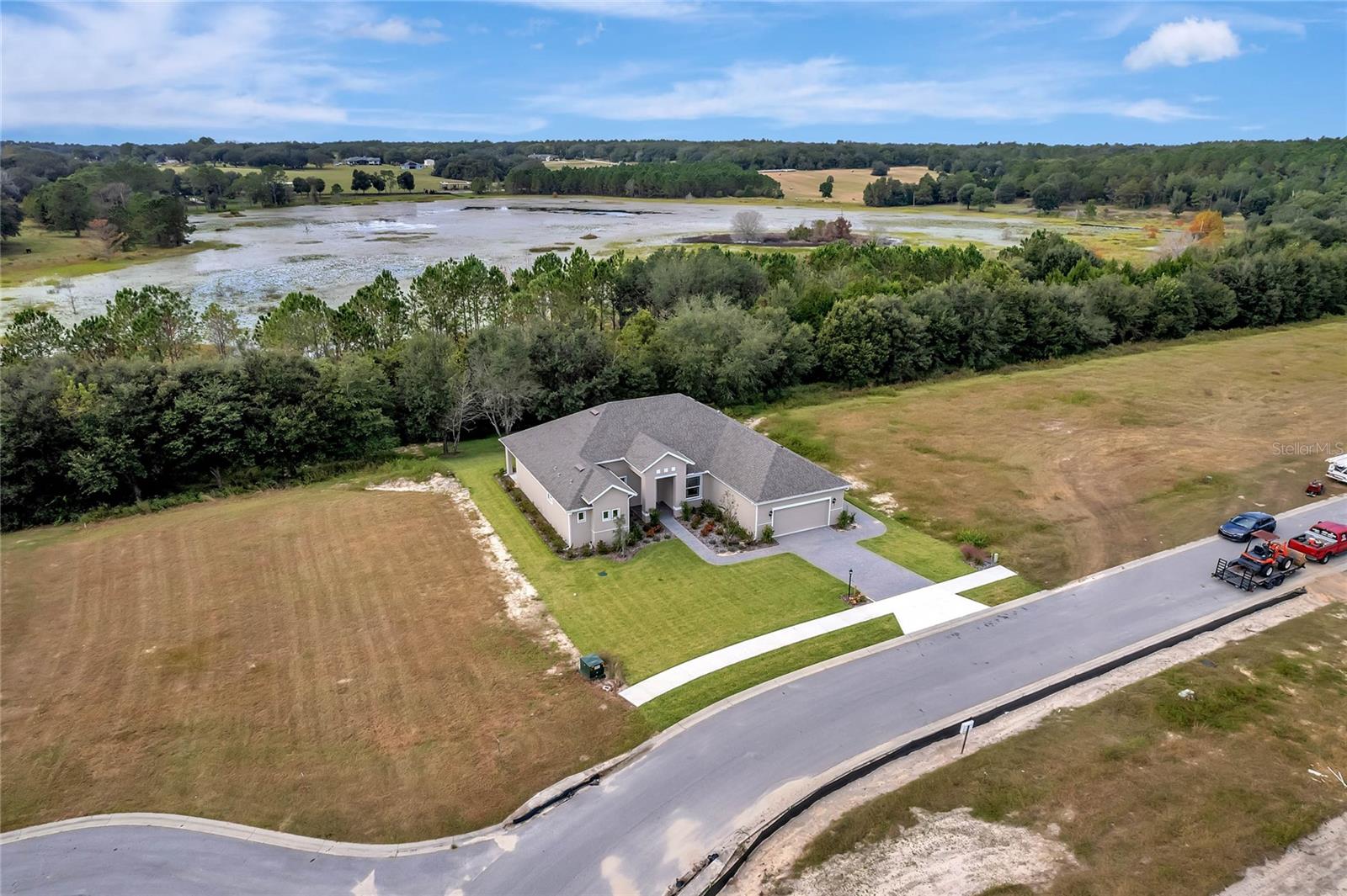 HARBOR HILLS - Residential