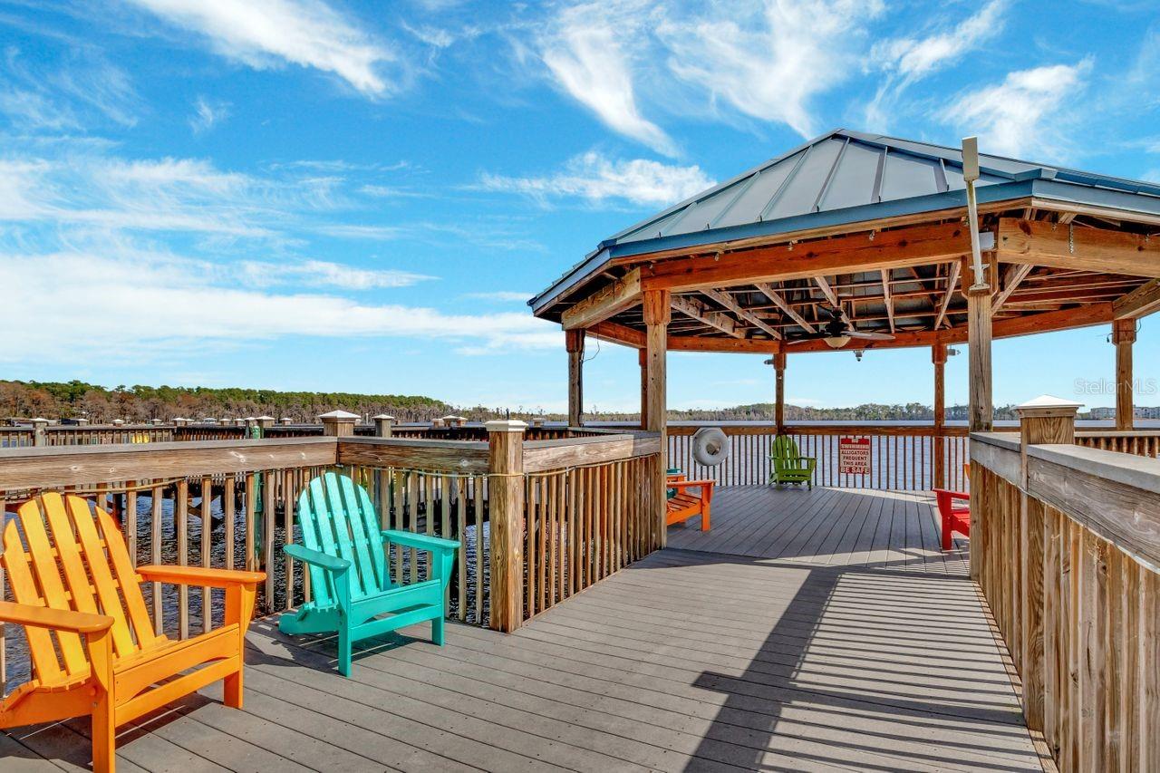 BLUE HERON BCH RESIDENCE TWR 02 CONDO - Residential