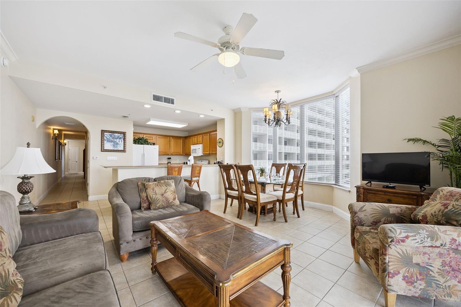 BLUE HERON BCH RESIDENCE TWR 02 CONDO - Residential
