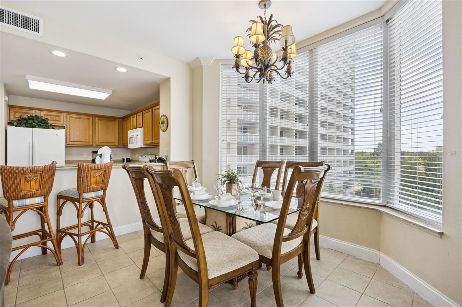BLUE HERON BCH RESIDENCE TWR 02 CONDO - Residential