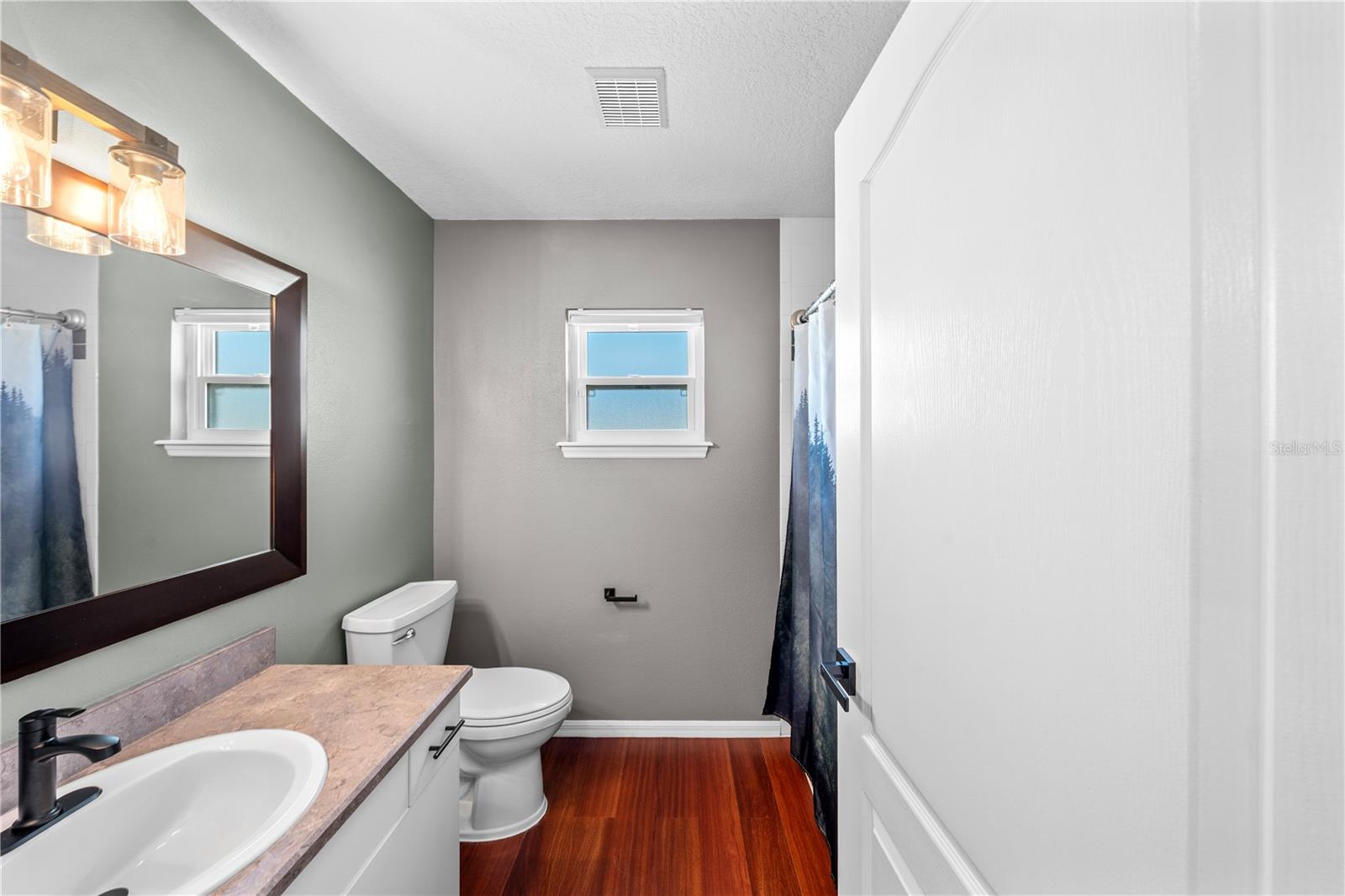 PINE TRACE - Residential