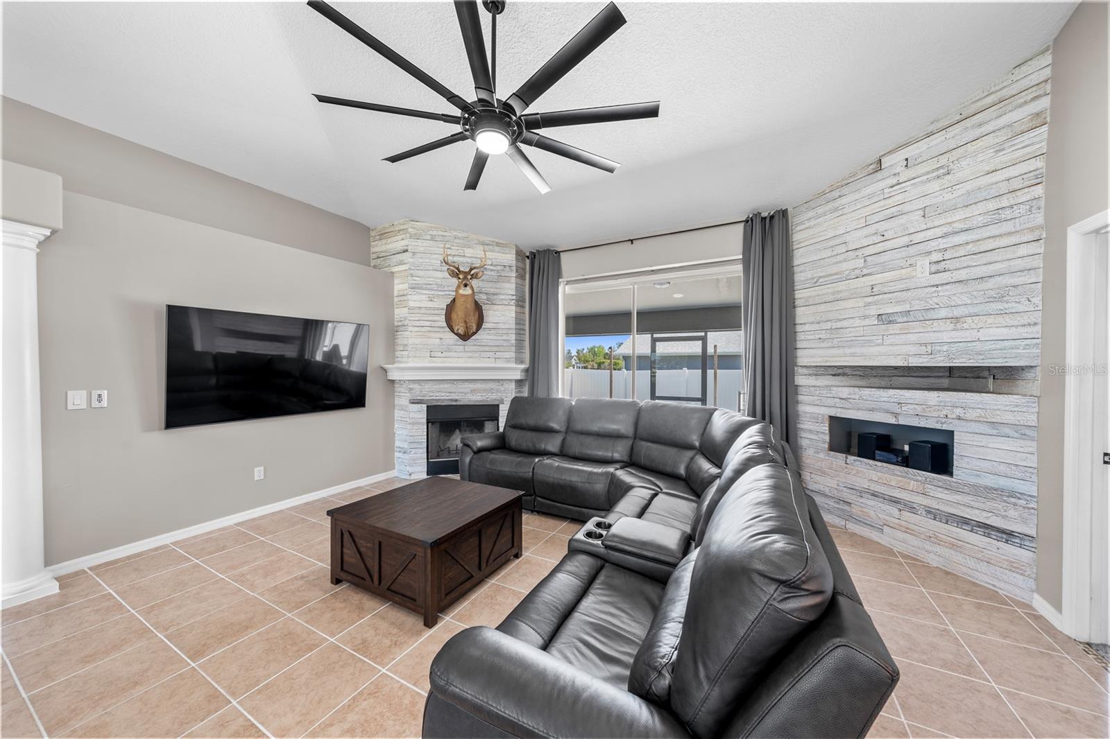 PINE TRACE - Residential